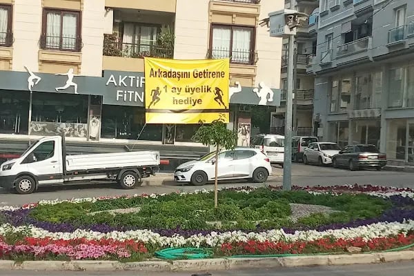 Izmir-Buca Vali Rahmi Bey Ilkokulu - Resim 7
