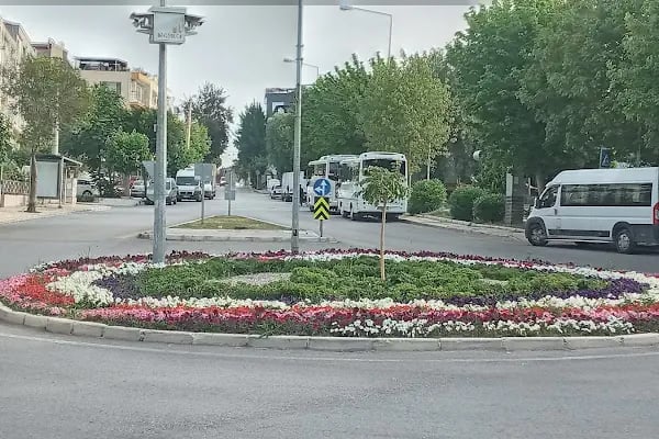 Izmir-Buca Vali Rahmi Bey Ilkokulu - Resim 9
