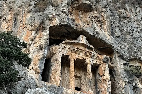 Kaunos Kral Mezarları - Resim 3