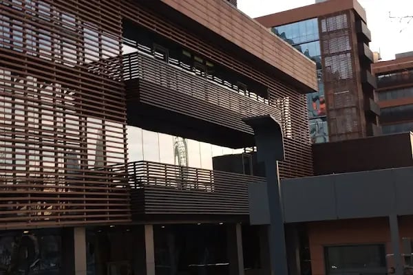 Acıbadem Üniversitesi - Resim 19