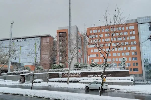 Acıbadem Üniversitesi - Resim 8