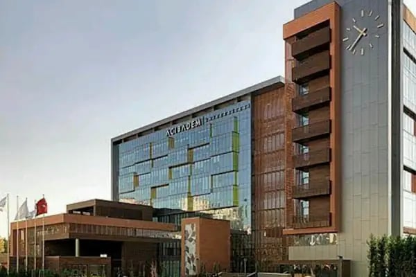 Acıbadem Üniversitesi - Resim 3