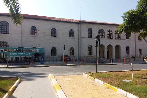 Toros Üniversitesi Bahçelievler Kampüsü - Resim 13