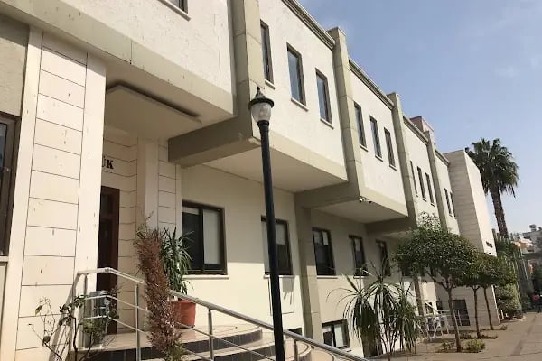 Toros Üniversitesi Bahçelievler Kampüsü - Resim 10