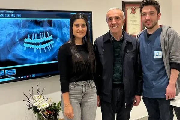 DENTACENTER GÜNEŞEVLER - Resim 12