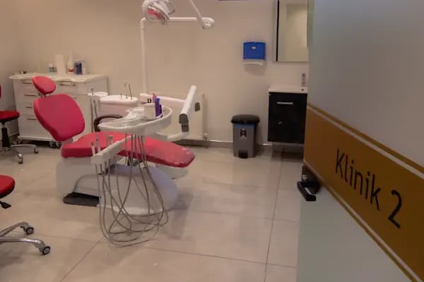 DENTACENTER GÜNEŞEVLER - Resim 8