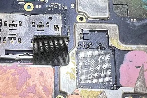 KONYA CEP TELEFONU TAMİRİ AZRA İLETİŞİM - Resim 3