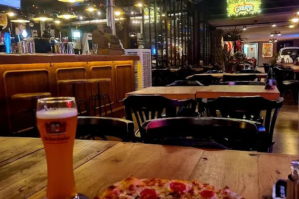 HUNGRY DOG PUB - Resim 7