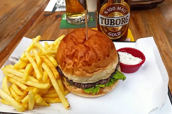 HUNGRY DOG PUB - Resim 13