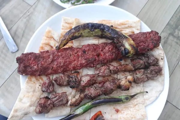 Gölbaşı Restaurant - Resim 2