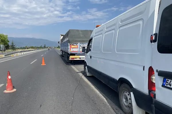 Akşehirr Murat Oto Lastik Tamiri - Resim 17