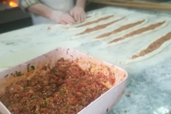 Coskun usta pide lahmacun ve kebap salonu - Resim 16