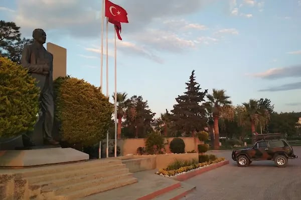 Aliağa Ulaş Bayam Açık Hava Tiyatrosu - Resim 20