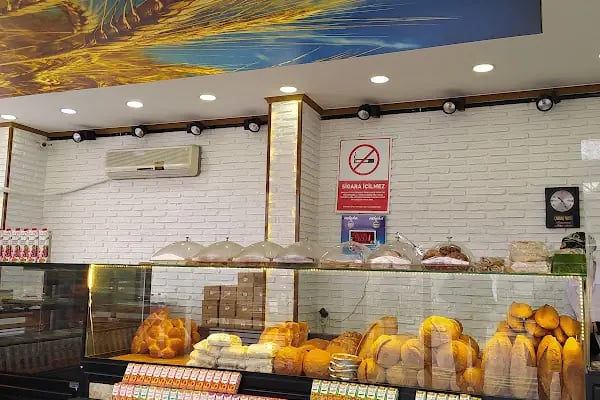 Bizim Ekmek &amp; Pasta Cafe - Resim 2
