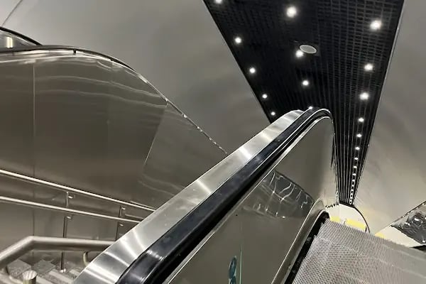 Arnavutköy Şehir Parkı Metro Durağı - Resim 2