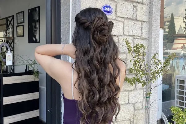 ŞAN KUAFÖR buca bayan kuaför güzellik salonu - Resim 4
