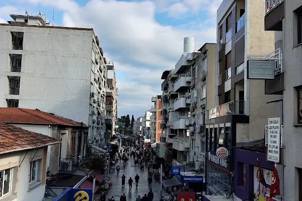 Bayraklı Sevgi Yolu - Resim 19