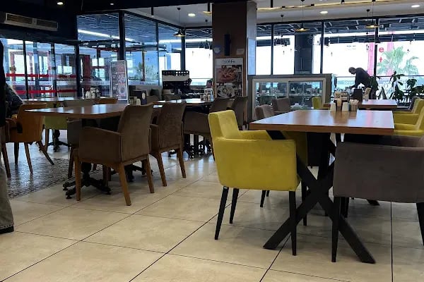 Lovelet Outlet Alışveriş Merkezi - Resim 3