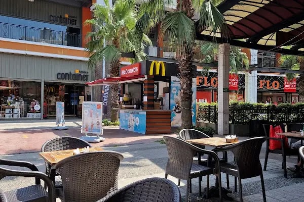 Lovelet Outlet Alışveriş Merkezi - Resim 8