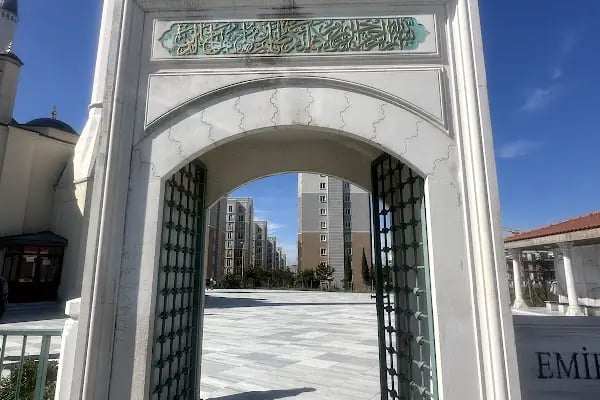 Emir Sultan Camii - Resim 7