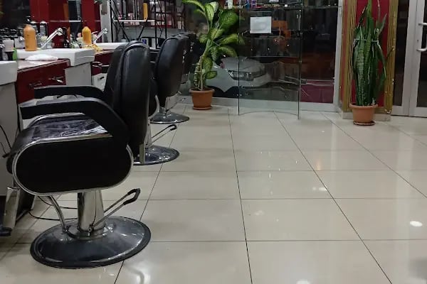 Salon Ahmet Erkek Kuaförü - Resim 3