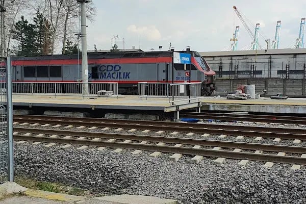 Derince Tren İstasyonu - Resim 3