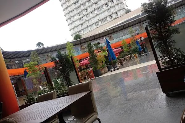 La Campana Cafe - Resim 5