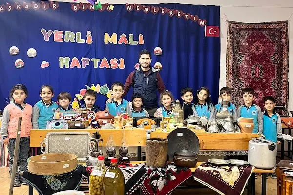 Emişbeleni Ortaokulu - Resim 15