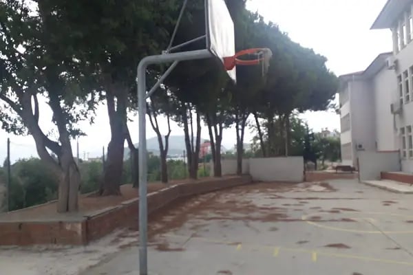 Emişbeleni Ortaokulu - Resim 12