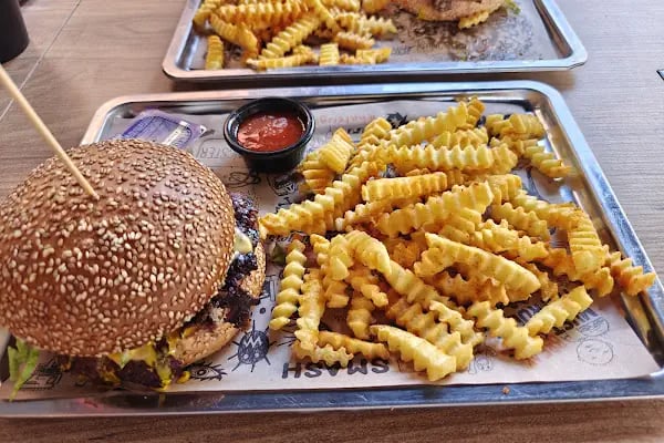 Serkan Restaurant &amp; Bar - Resim 6