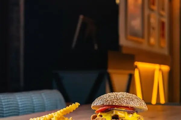 Serkan Restaurant &amp; Bar - Resim 4