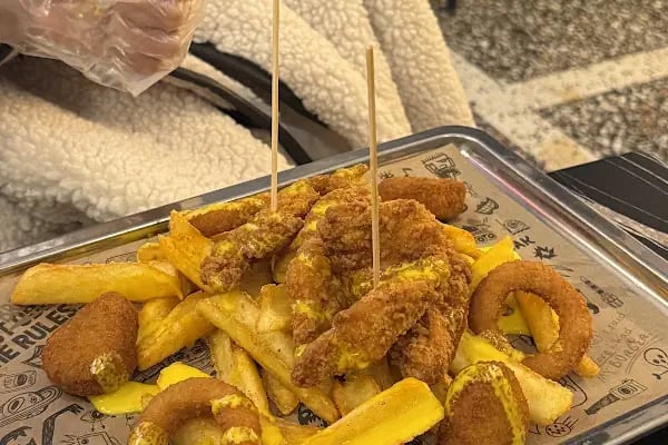 Serkan Restaurant &amp; Bar - Resim 10