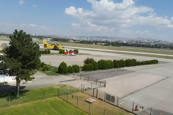 Türk Hava Kurumu Üniversitesi - Resim 4