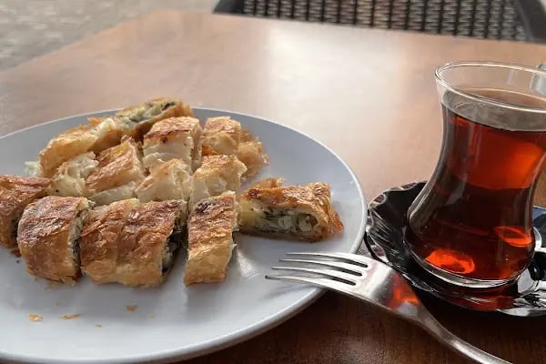Sarıyer Börekçisi - Resim 4