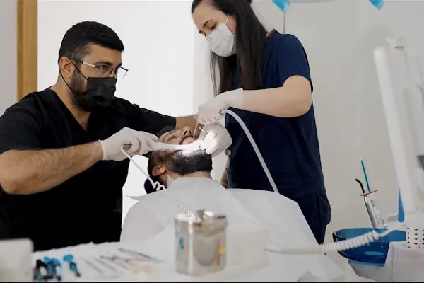 Özel Surdent Ağız Ve Diş Sağlığı Polikliniği - Dental Clinic - مركز خاص لصحة الفم والأسنان - Resim 15