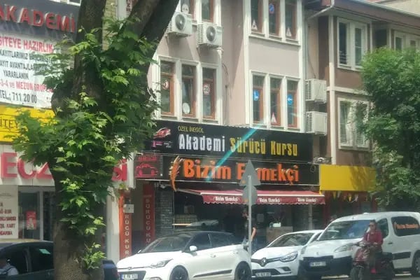 Akademi Sürücü Kursu - Resim 1