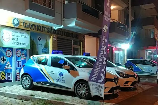 ÖZEL ALTIEYLÜL AYKUT SÜRÜCÜ KURSU - Resim 11