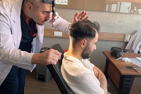 DHI Clinic Turkey - VIP DHI Hair Transplantation - Resim 12
