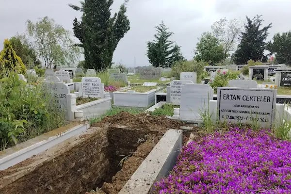 YENİ AYAZAĞA MEZARLIĞI - Resim 2