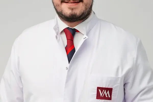 Doç. Dr. İlker Çolak - Ortopedi ve Travmatoloji - Resim 2