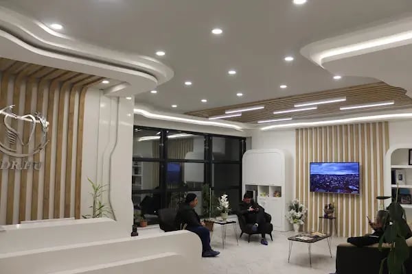 Dr.Hu Ağız Ve Diş Sağlığı Polikliniği | Konya Diş Hekimi, İmplant, Zirkonyum, Gülüş Tasarımı - Resim 1