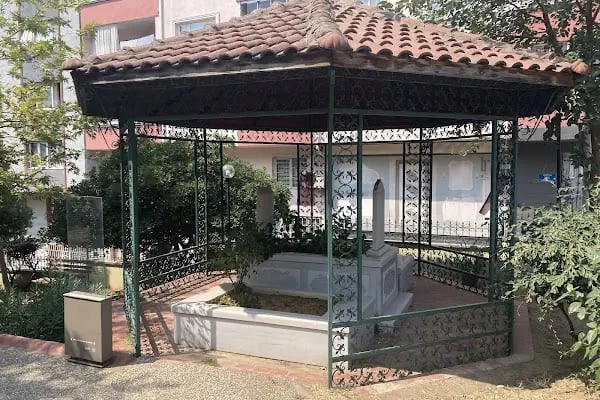Karadavut Hazreti Türbesi - Resim 2