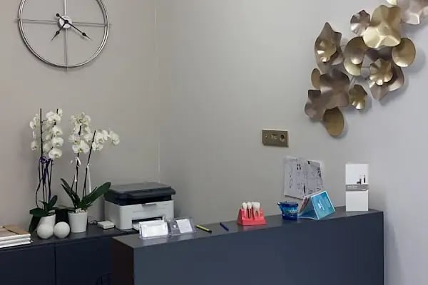 İncipol Ağız ve Diş Sağlığı Polikliniği - Resim 11