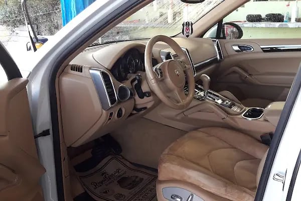 ROYAL GARAGE AUTO COİFFEUR - Resim 3