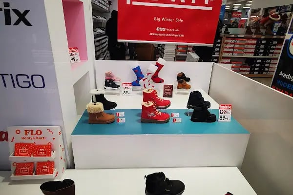FLO İzmit Outlet Center Mağazası - Resim 8