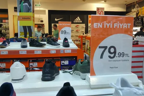 FLO İzmit Outlet Center Mağazası - Resim 12