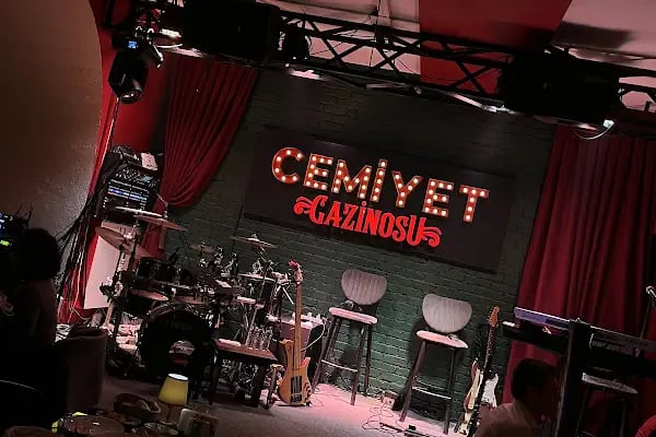 Cemiyet Gazinosu İzmir - Resim 17