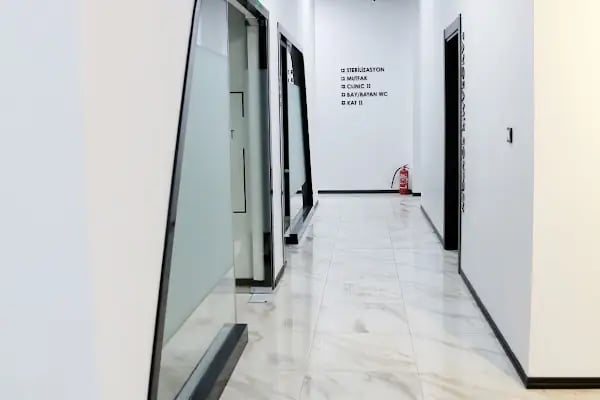 White Dental Clinic Ağız ve Diş Sağlığı Polikliniği - Resim 16