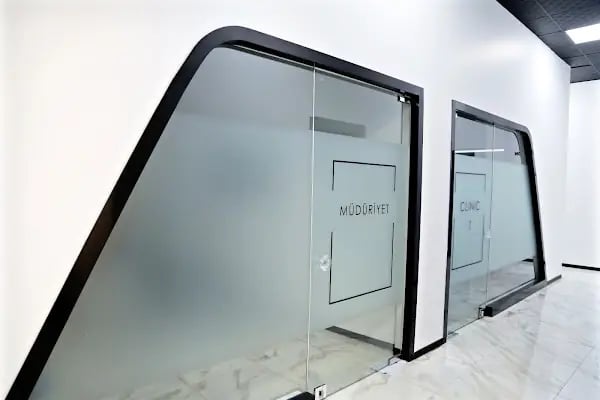 White Dental Clinic Ağız ve Diş Sağlığı Polikliniği - Resim 10