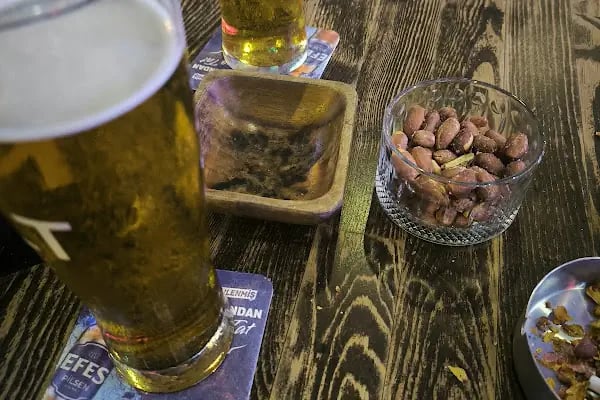 La Noche Gastro Pub - Resim 17